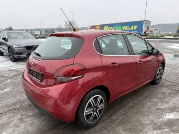 Peugeot 208 I Hatchback 5d Facelifting 1.2 PureTech 82KM 2015 Peugeot 208 Klimatronik*, zdjęcie 4
