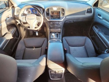 Chrysler 300C II 2021 Chrysler 300 2021 CHRYSLER 300 TOURING 3.6 Benzyna 292KM, zdjęcie 15