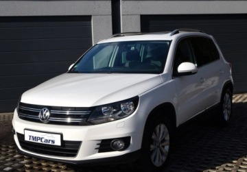 Volkswagen Tiguan I SUV Facelifting 1.4 TSI BlueMotion 160KM 2012 Volkswagen Tiguan Tiguan_Panoramiczny dach_Alufelgi17_Podgrzewane fotele, zdjęcie 12