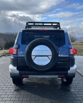 Toyota FJ Cruiser 4.0 239KM 2011 Toyota FJ Toyota FJ 4.0 4x4 4.0 Benzyna 239KM, zdjęcie 10