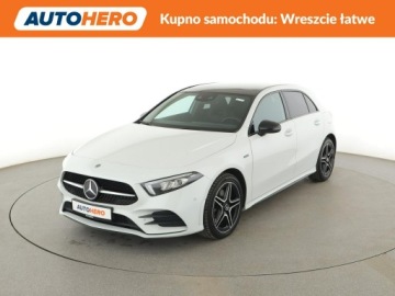 Mercedes Klasa A W177/V177 Hatchback Plug-In 1.3 250e 218KM 2020 Mercedes A 250 PHEV full LED navi skóra/alcantara