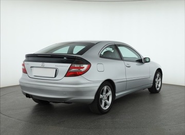 Mercedes Klasa C W203 Coupe W203 1.8 (C 180 Kompressor) 143KM 2007 Mercedes C C 180 Kompressor , Salon Polska, zdjęcie 4