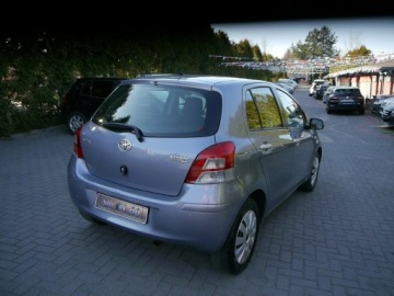 Toyota Yaris II Hatchback 5d 1.33 Dual VVT-i 101KM 2011 Toyota Yaris 1.3 Stan b.dobry Bez rdzy i korozji!!, zdjęcie 4