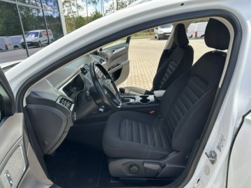 Ford Mondeo V Kombi 2.0 TDCi 150KM 2019 Ford Mondeo SW Kamera, Navi, Grzane fotele i Szyba, zdjęcie 9