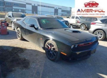Dodge Challenger III 2018 Dodge Challenger RT Plus Shaker 2018 5.7 Benzyna 372KM