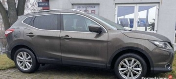Nissan Qashqai II Crossover 1.2 DIG-T 115KM 2014 Nissan Qashqai Nissan Qashqai bogata wersja 1.2 Benzyna 115KM, zdjęcie 1