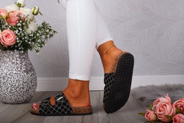 ЛЕГКИЕ ЖЕНСКИЕ СТИЛЬНЫЕ ШЛЕПАНКИ С ПРОФИЛЬНЫМ ПРОБКОМ