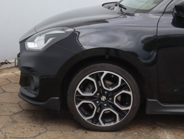 Suzuki Swift VI Sport 1.4 BOOSTERJET 140KM 2018 Suzuki Swift 1.4 BoosterJet Sport, Salon Polska, zdjęcie 12