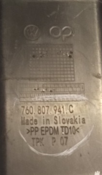 DRŽÁKY OSTŘIKOVAČE LEVÝ VOLKSWAGEN VW TOUAREG III 760 760807941C