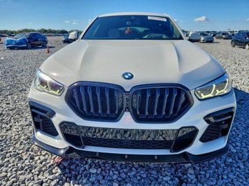 BMW X6 G06 2022 BMW X6 M50i 2022 4.4 Benzyna 523KM, zdjęcie 5
