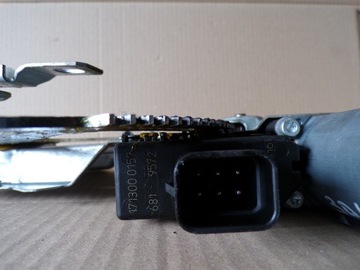 ASTRA III H GTC ZVEDÁK OKNO PRAVÝ PŘEDNÍ 3D