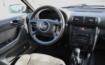 Audi A3 8L Hatchback 1.9 TDI PD 100KM 2001 Audi A3 Sportback 2001r, 1.9 TDI 110KM, ISOFIX, Klima, Sprawny, Dobrze utr, zdjęcie 10