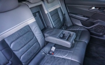 Citroen C5 III 2022 Citroen C5X Citroen C5 X 1,6 PHEV 225 KM 1.6 Hybryda 224KM, zdjęcie 18