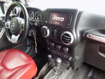 Jeep Wrangler III Unlimited Facelifting 2.8 DOHC I-4 Turbo CRD 200KM 2013 JEEP WRANGLER RUBICON 2,8 CRD 200 KM 4X4 AUTOMAT, zdjęcie 13