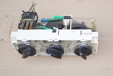 Panel nawiewu nadmuchu bez klimatyzacji Audi A4 B5