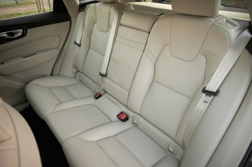 Volvo XC60 II Crossover T4 190KM 2019 SUPER KONFIGURACJA__ PIĘKNIE UTRZYMANY __JASNE SKÓRY, zdjęcie 30