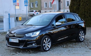 Citroen C4 II Hatchback 5d Facelifting 1.2 PureTech 130KM 2017 Citroen C4 Bezwypadkowy Serwis Stan Idealny Wyposazony 1.2 Benzyna, zdjęcie 4