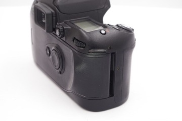 Боди NIKON F80, отличное состояние.