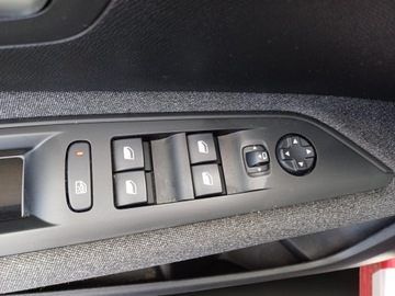 Peugeot 3008 II Crossover 1.2 PureTech 130KM 2019 Peugeot 3008 1.2 PureTech Access S&amp;S II (2016-) 1., zdjęcie 22