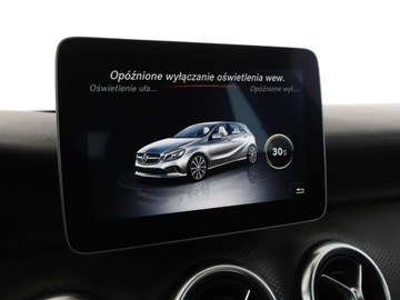 Mercedes Klasa A W176 Hatchback 5d Facelifting 180 122KM 2016 Mercedes A 180 full LED navi grzane fotele, zdjęcie 24