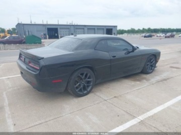 Dodge Challenger III 2019 Dodge Challenger 2019 Dodge Challenger RT RWD 5.7 Benzyna 372KM, zdjęcie 4
