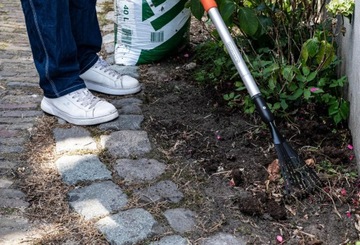 Black&Decker ТЕЛЕСКОПИЧЕСКИЕ ГРАБЛИ ДЛЯ ЛИСТЬЕВ, РЕГУЛИРУЕМЫЕ, СТАЛЬНЫЕ ТЕЛЕСКОПИЧЕСКИЕ