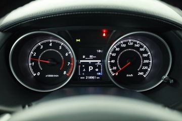 Mitsubishi Outlander II 2.0 MIVEC 147KM 2010 Mitsubishi Outlander 2.0, GAZ, Automat, Skóra, zdjęcie 7