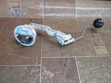 CZUJNIK POZIOMU PALIWA AUDI A6 C5 4B0201317AB 2.7T