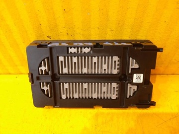 Audi A4 B9 ИНДУКТИВНОЕ ЗАРЯДНОЕ УСТРОЙСТВО 8W0035502A
