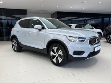 Volvo XC40 Crossover Plug-In Facelifting 1.5 T4 211KM 2022 Volvo XC 40 T4 Plug In Inscription / CarPlay / Naw, zdjęcie 4