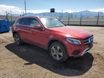 Mercedes GLC C253 2018 Mercedes-Benz GLC 300 4Matic 2018 2.0l 2.0 Benzyna 241KM, zdjęcie 4