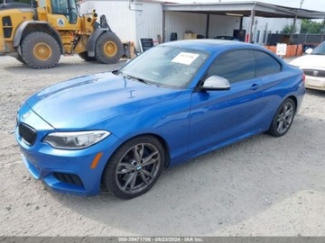 BMW Seria 2 F22-F23-F45-F46 2015 BMW M2 2015 BMW 2 Series 2dr Cpe M235i xDrive AWD 3.0 Benzyna 320KM, zdjęcie 1