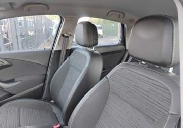 Opel Astra J Sedan 1.6 CDTI ecoFLEX 110KM 2015 Opel Astra 2015. SALON POLSKA. 1.6 CDTI. Uszkodzony tyl i lekko lewy bok., zdjęcie 7