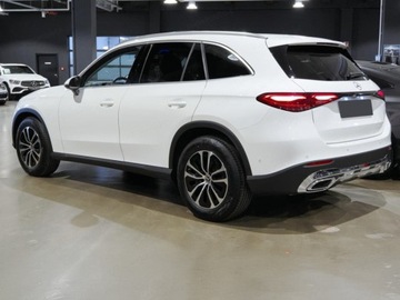 Mercedes GLC C254/X254 Coupe 2.0 200 204KM 2025 MERCEDES-BENZ GLC 200 4-Matic Avantgarde 2.0 (204KM) 2025, zdjęcie 3