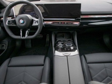 BMW Seria 5 G90-91 2026 520i M Sport 2.0 (208 KM)| Asystent parkowania Plus, zdjęcie 7