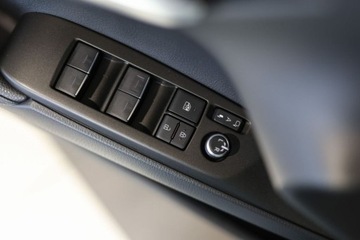 Toyota Camry IX Sedan 2.5 Hybrid Dynamic Force 218KM 2023 Toyota Camry 2.5 Hybrid Comfort CVT 2.5 Hybryda 218KM, zdjęcie 8