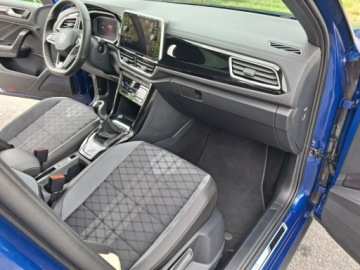 Volkswagen T-Roc I SUV Facelifting 1.5 TSI ACT 150KM 2022 Volkswagen T-Roc R Line 44.000km, zdjęcie 15