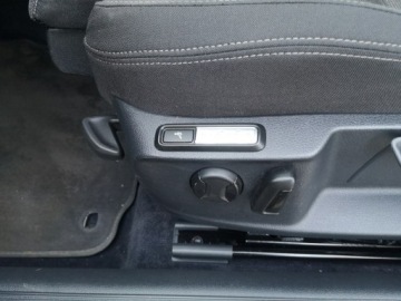 Volkswagen Passat B8 Variant 2.0 TDI BlueMotion SCR 150KM 2018 Volkswagen Passat 2.0 TDI 150KM Klimtron Navi, zdjęcie 18