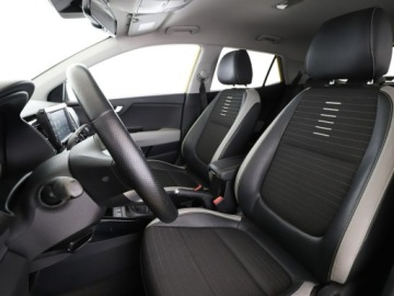 Kia Stonic I Crossover 1.0 T-GDI 120KM 2017 Kia Stonic android auto, grzane fotele, led,, zdjęcie 12