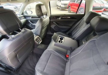 Volkswagen Passat B9 2025 Volkswagen Passat B9 Elegance 4x4, Matrix, ACC, Kamera, ergoActive z masaz, zdjęcie 17