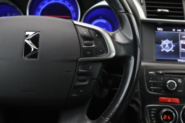 DS 4 I Hatchback (Citroen) 1.6 THP 200KM 2011 Citroen DS4 1.6 THP, Navi, Xenon, Klima, zdjęcie 15