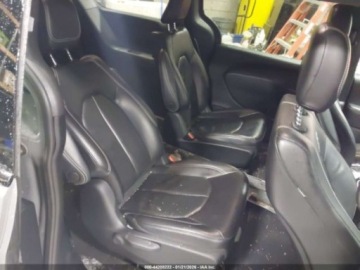 Chrysler Pacifica II 2022 Chrysler Pacifica Hybrid Touring L 2022 3.6 Hybryda 287KM, zdjęcie 12