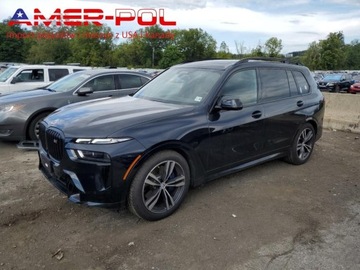 BMW X7 2023 BMW X7 2022 M60I XDrive, 4.4 V8 523 KM, AWD, od ubezpieczalni 4.4 Benzyna