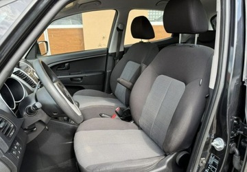 Kia Venga Mikrovan 1.4 DOHC CVVT 90KM 2014 Kia Venga 1,4 90KM Klimatyzacja Kola latozima 1.4 Benzyna 90KM, zdjęcie 19