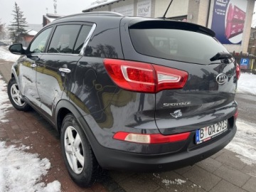 Kia Sportage III SUV 1.7 CRDi 116KM 2011 Kia Sportage III 1,7 CRDi-116Km Panoramadach, Navi, Skóry, Hak, Keyless Go, zdjęcie 2