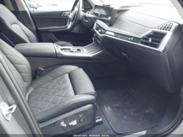 BMW X7 2025 BMW X7 XDRIVE40I, 2025r., 4x4, 3.0L 3.0 Hybryda 375KM, zdjęcie 8