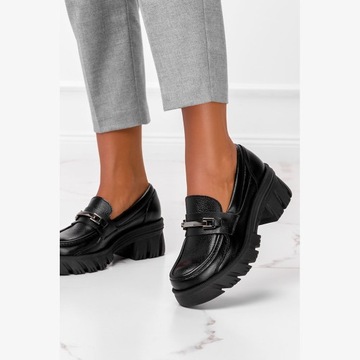 MOKASYNY DAMSKIE SKÓRZANE ZE SREBRNĄ OZDOBĄ NEW 40