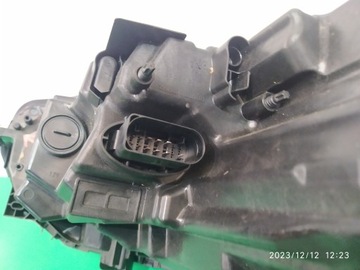 ФОНАР ПЕРЕДНИЙ ПРАВЫЙ SKODA OCTAVIA IV 4 5E4 CRYSTAL 5E4941016