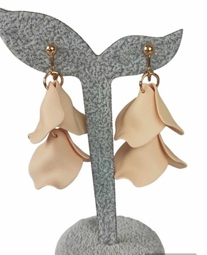 Klipsy akrylowe wiszące długie lekkie c67