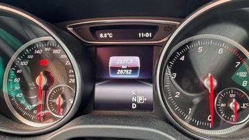 Mercedes CLA C118/X118 2019 MERCEDES-BENZ,CLA180,COUPE, AUTOMAT,122KM, Stylizowany AMG, BEZWYP,28.752km, zdjęcie 3